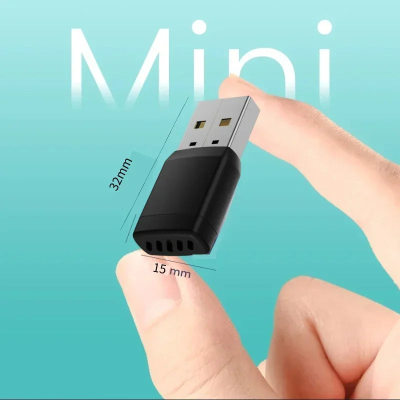 Mini reproductor multimedia portátil Carplay con soporte USB y SD. Accesorio compacto para coche.